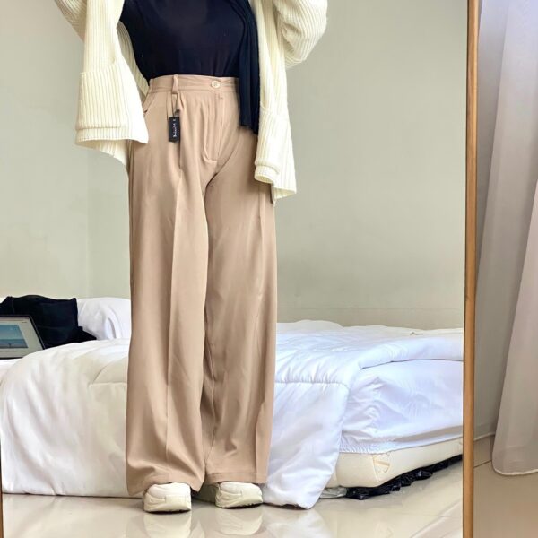 sg 11134201 22110 fp5exx9f51jv19.jpeg